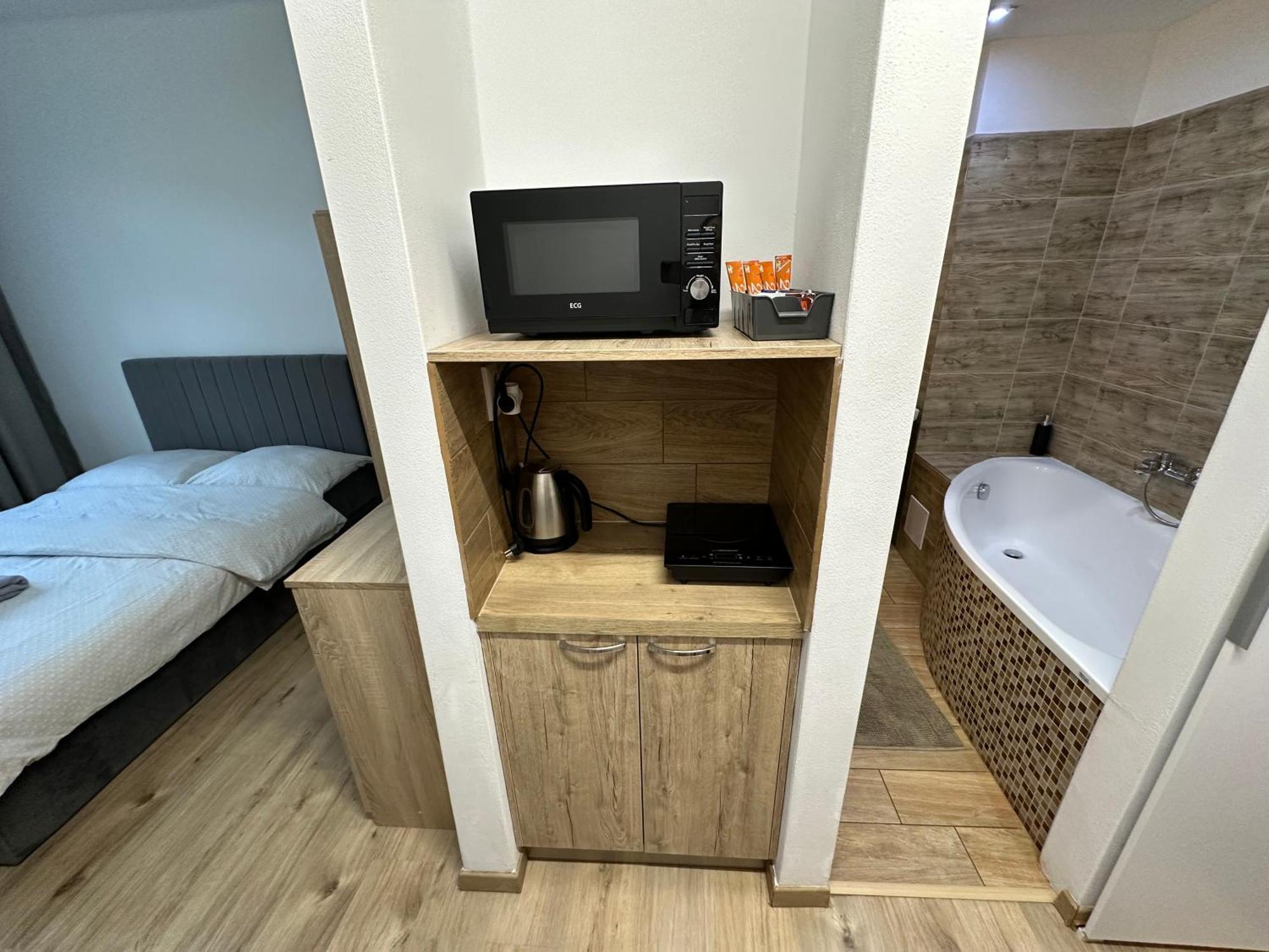 Apartman Bb-Centrum1 班斯卡-比斯特里察 外观 照片